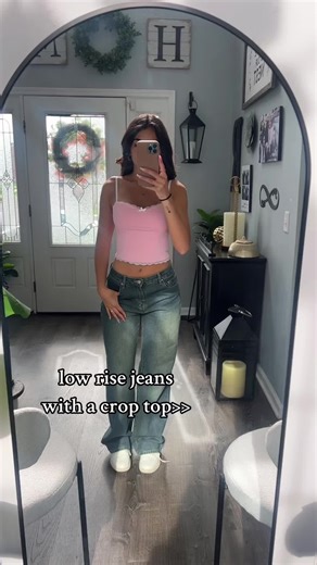 low rise jeans with a crop top ard my favorite types of outfits!!💞💞 #lowrise #jeans #crop #tops #clothes #style #inspo #fyp