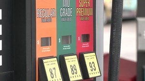 Record Gas Prices Accompany Busy Travel Weekend