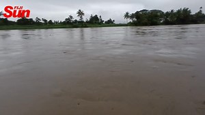 🚨 URGENT ALERT: Navua River Rising 🚨 The Navua River is at critical levels and is at risk of bursting its banks. Residents in low-lying areas are strongly advised to evacuate to higher ground immediately. 🎥: Ronald Kumar | Fiji Sun