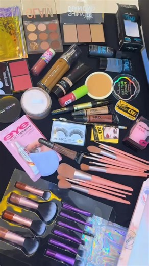 Mastering Makeup Techniques: A Comprehensive Tutorial