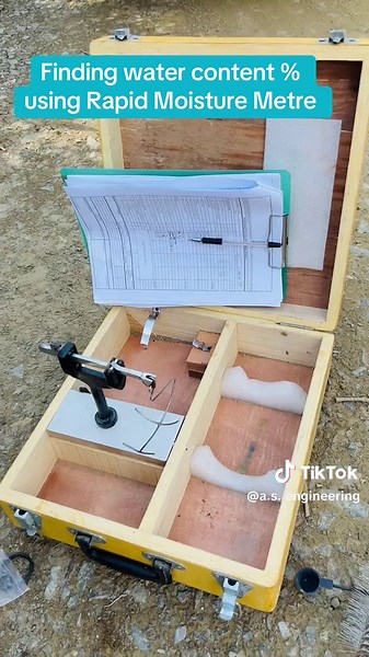 Finding water content in base material using rapid moisture metre..👷#fyp #tiktok #work #civilwork #roadconstruction #field_test #civilengineering #construction #satisfying #qualitycontrol #creatorsearchinsights