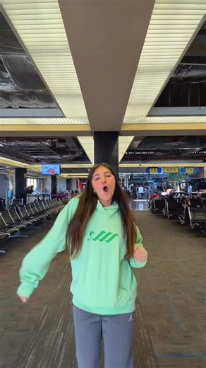 Lexi Hart on Instagram: "The Remix you’ve been waiting for 💚 #Travelday #LOVB #SKIMS #adidas #firstgameoftheseasonloading.."