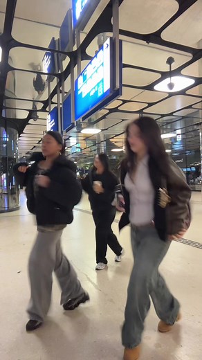 Debut @meg leny 💃🏻💃🏻 @Maya 💕💖💗💞 #dance #justinbieber #dab #fyp