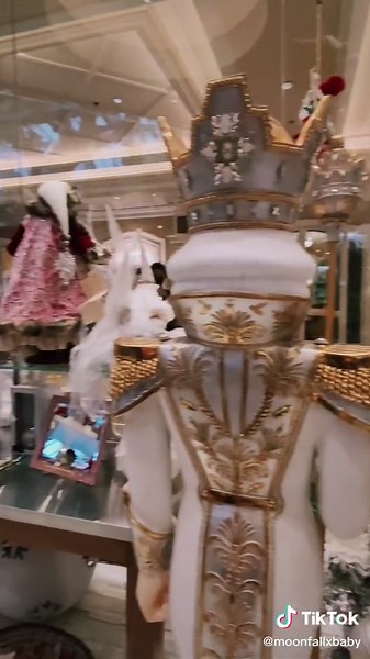 My favorite time of year is almost here! 🥺🎄❄️☃️