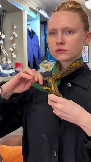 How to Tie a Bandana - The Easy Way + The Neem London Way