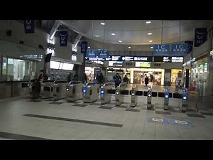 岡山駅の改札口の風景
