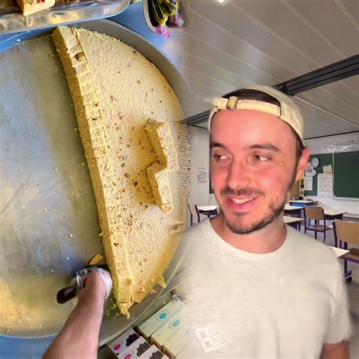 vous avez eu un bon emploi du temps #humour #college #lycee #jeuxvideo