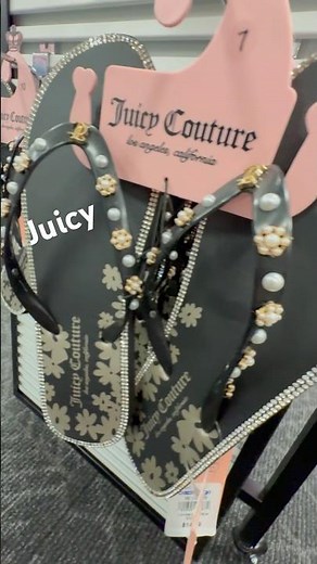 JUICY COUTURE SANBA FLIP FLOPS SLIPPERS SUMMER SHOES THONGS MACYS FINDS #juicycouture #macysstore