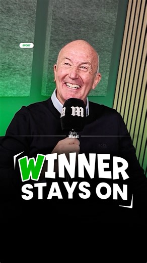 WINNER STAYS ON with Tony Pulis 👔 The Managers is Powered by BOYLE Sports, Home of the Early Payout. 18 BeGambleAwareNB #tonypulis #mourinho #premierleague #football #siralexferguson | Daily Mail Sport