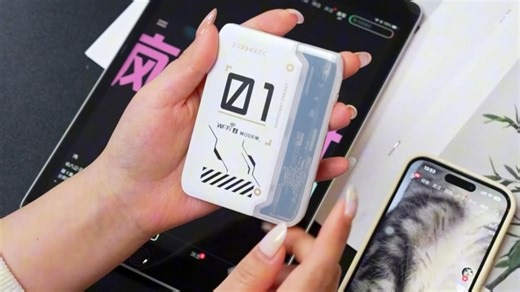 小巧机身，澎湃能量：全天续航，支持多设备狂飙