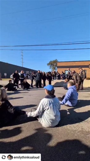 2.6K views · 863 reactions | @emilythinksaloud November 7, 2025 9:30 AM - what are you waiting for. thank you for exercising your first amendment right @resist_and_repeat we’re with you. | Pittsburgh Lesbian Correspondents | Facebook