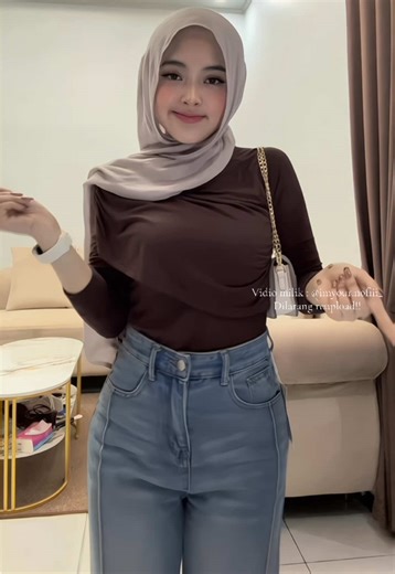 Baju Atasan Wanita: Inspirasi Outfit Kekinian