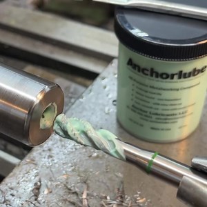 Some power tapping in the lathe 👍🏻 #abom79 #powertapping #lathework #spiralflutetap #machinist #machinisttools #anchorlube | Abom79