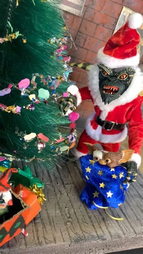 The best gremlins figure for Christmas you can have #christmas #retro #gremlins #80s #unboxingtoys