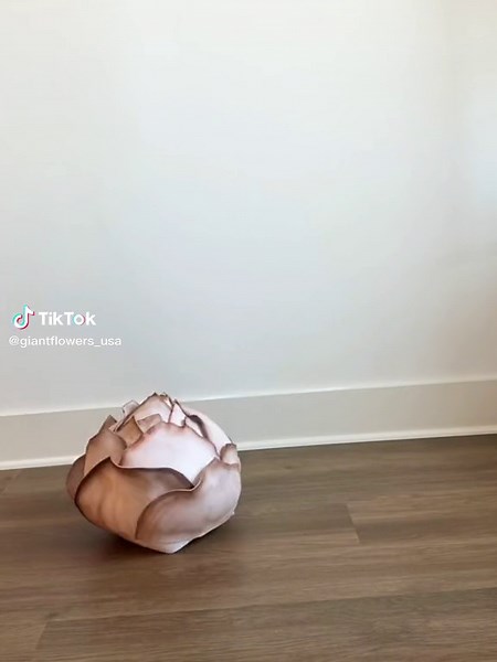 DIY Giant Paper Flower Bulb Tutorial