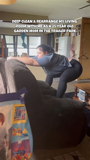 LISSS 🧜🏼‍♀️💕 | I still gotta do the bathroom & kitchen send help 🥲🤣 #explorepage✨ #lissdabaddest #gardenmom #momcreator #viral #ditl #sahm #autismmom... | Instagram