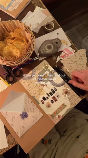 Girls Meet Up on Instagram: "It honestly feels harder than ever to be social these days. Everywhere you go it’s loud, crowded, centered around alcohol, and so overstimulating that you leave feeling more drained than connected. 🫠 You want to meet new people, make genuine friends, and just exist without pressure …but where do you even go? Sometimes you just want a cozy space to sit, chat, do a little craft, laugh, mind your own business, and still feel surrounded by girls who get you. 🎀 A place 