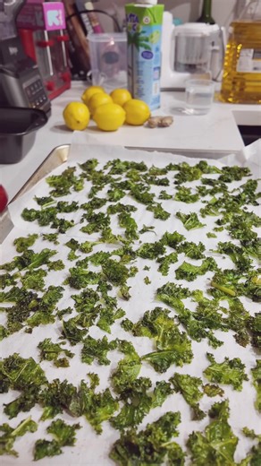 First Time Making Kale Chips 🥬 Easy & Healthy Snack Recipe