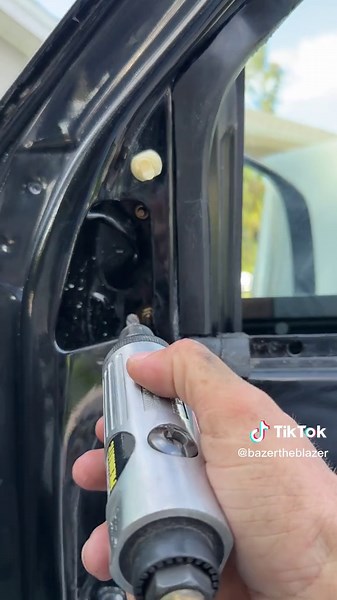 OBS Mirror Swap Tips for Chevrolet Silverado 3500 Dually