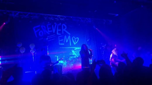 50 Best Crush Songs for IG Reels & Stories