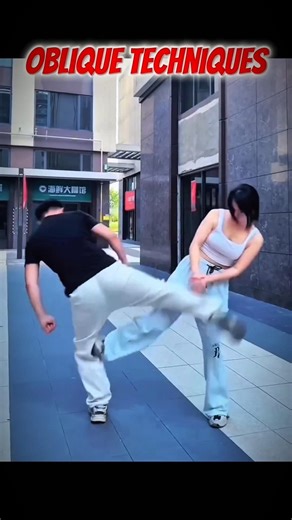 Oblique Kick Self Defense ...#selfdefence #martialarts #streetfight #fightskills