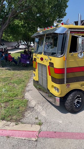 77K views · 1.1K reactions | Mini Peterbilt Cabover #trucks #trucking #trucker #truckdriver #peterbilt #international #kenworth #semi #largecarmafia #dodge #ram #diesel #dieseltrucks #dieselpower #dieselmechanic #diesellife #stance #power #speed #trending #viral #reels | Bruce Wilson | Facebook