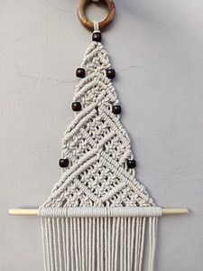 Macrame Christmas Decor #christmas2025 #christmasdecor #christmasgiftideas #Christmas #christmasdecorations #christmasdecorating #christmasdecorideas #christmastreedecorating #christmastree #ChristmasTreeDecor #christmastreedecorations #macramechristmas #macramechristmasdecor #decor #macramewallhanging #walldecor #wallhanging #wallhangingdecor #macramewalldecor #macrameforbeginners #macramearttutorial #fblifestyle | Macrame Art Tutorial