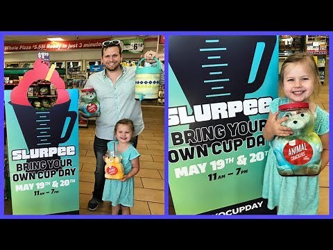 BRING YOUR OWN CUP SLURPEE DAY AT 7 - ELEVEN! | FAMILY VLOG