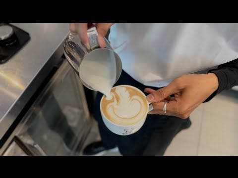 Hot Mocha Latte | Latte Art For Beginners | Coffee Mocha Recipe || Latte Art Tutorial