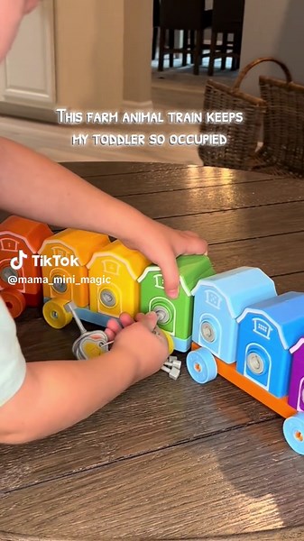 Farm Animal Train Toy: A Perfect Gift for Toddlers