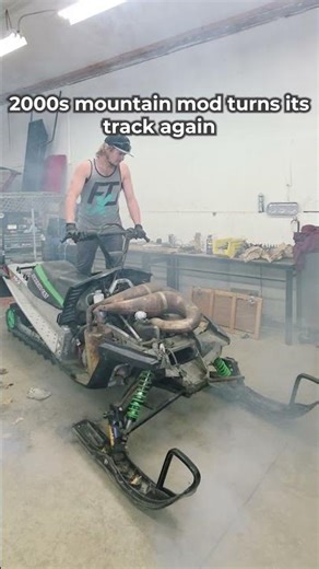 Building a 2006 Mod Sled in 2026 🔥