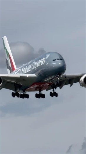 Emirates Airbus A380 Skywards 25th Anniversary to Heathrow Airport #AirVloggingGP