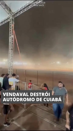 71K views · 914 reactions | URGENTE - Um vendaval atingiu o Autódromo Internacional de Cuiabá (MT) na noite de ontem (13), e derrubou parte da estrutura de arquibancadas montada para a etapa da Stock Car. O que está acontecendo gente? ➡️ Leia mais no topmidianews.com.br  Redes sociais | TopMídia News | Facebook
