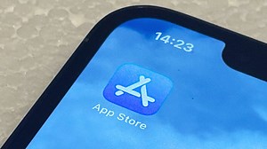 Fraudsters beat App Store vetting by swapping out app data | AppleInsider