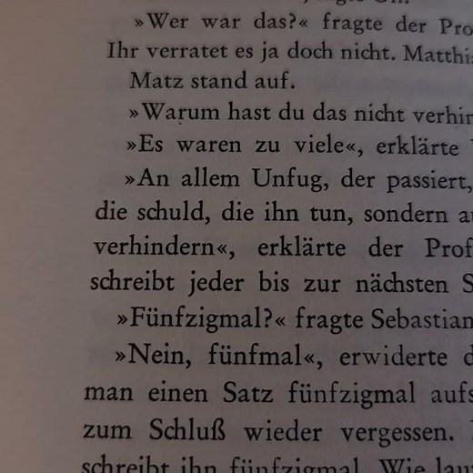 Erich Kästner DAS FLIEGENDE KLASSENZIMMER und über die, die den "Unfug" zulassen...