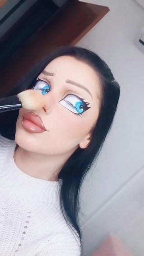 17K views · 125 reactions | #muñeca#doll #dollmakeup #dolly #bratz #bratzchallenge #barbie#dollchallenge #makeupillusion #makeupartist #crazymakeup #b | PMD Beauty | Facebook