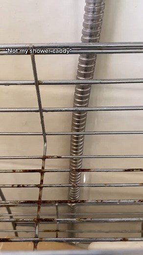 That’s one less thing for me to scrub so I’m winning!! 😍🙌🏼 #cleanliness #cleantok #cleaningtiktok #cleaninghacks #cleaningtips #cleanaddict #clean