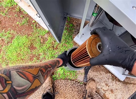 Sunday filter service on our own @Puretec Hybrid P1. Filthy Filters after 6 months... should probably clean our tanks 😬 #plumber #fyp #waterfilter #puretec #plumbing