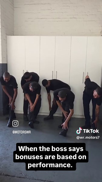 Understanding Performance-Based Bonuses in the Workplace