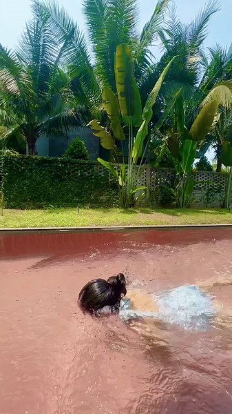 Ghép quả nhạc vào thấy sang hẳn 💦 #summer #swimming #cool #hue #pool