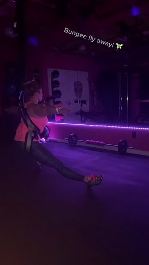 #bungee #bungeefitness #bungeedance #bungeedancefly #workout #cardio #lowpact #lowimpactworkout #kokomo #kokomoindiana