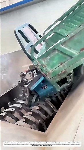Máquina devora triciclo: Cómo el reciclaje transforma desechos en recursos