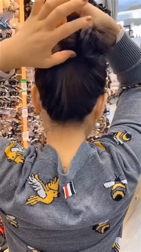 140K views · 853 reactions | #novemberdeals #limitedtimeoffer #giftideas #ptomotion #bogo #fashion #smallbusiness #completesed #discount #holidaydeals #reels #tutorial | Mak Iko Borneng | Facebook