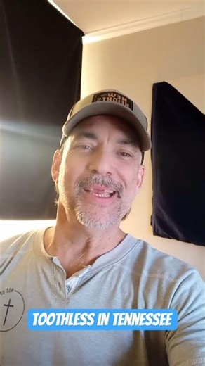 Toothless on Tennessee - Ya See!