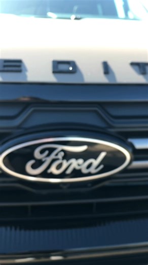 2026 Expedition Tremor in Marsh Gray 😍 🚀3.5L High Output EcoBoost V6 🖤Pro Power Onboard 400W 💡360 Degree Zone Lighting, Off-Road Lighting, Perimeter Lighting 💪Heavy Duty Trailer Tow 🎧B&O 10 Speaker, Panoramic Vista Roof, 24