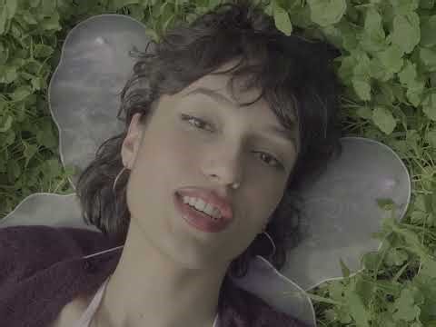 Rozie Ramati- Origami [Official Music Video]