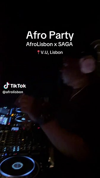 Lovely night after Halloween 🎃 DJ Emotion playing at our last event Afro Party with @Saga Party 🎉 Don’t miss out the next on 😎 #afrobeats #afroparty #lisbon #portugal #afrolisbon