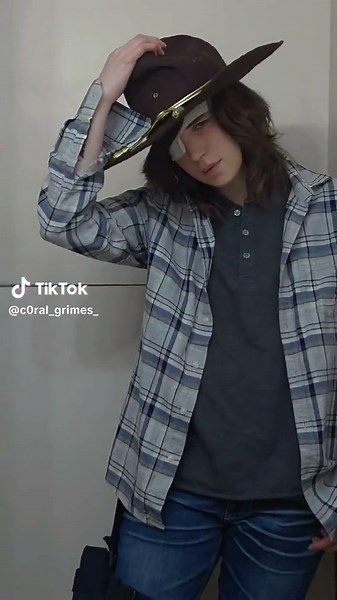 Carl Cosplay Tutorial Announcement: S4 Carl Grimes Cosplay in the Works!