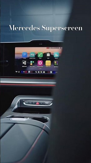 Mercedes Turned a Van Into First Class | The all new MB Superscreen Infotainment is over 38in long