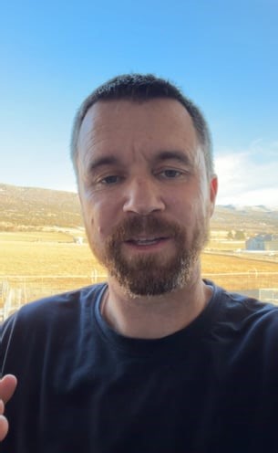 3 Ways to Find An Accountability Partner Who Isn't Your Wife or Partner (We can help right now!)